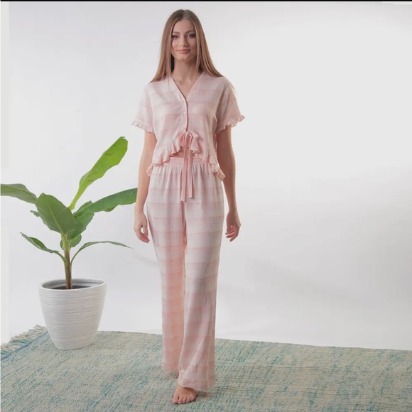 Spring Lounge Set - Picture 1 of 5